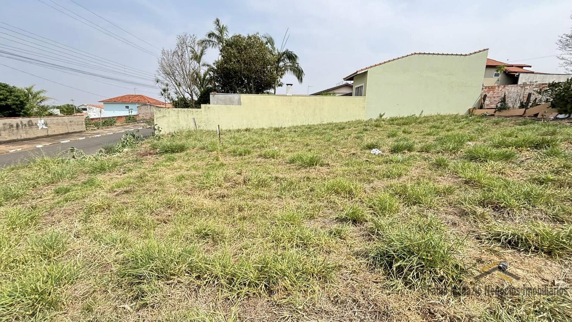 Terreno à venda, 300m² - Foto 1