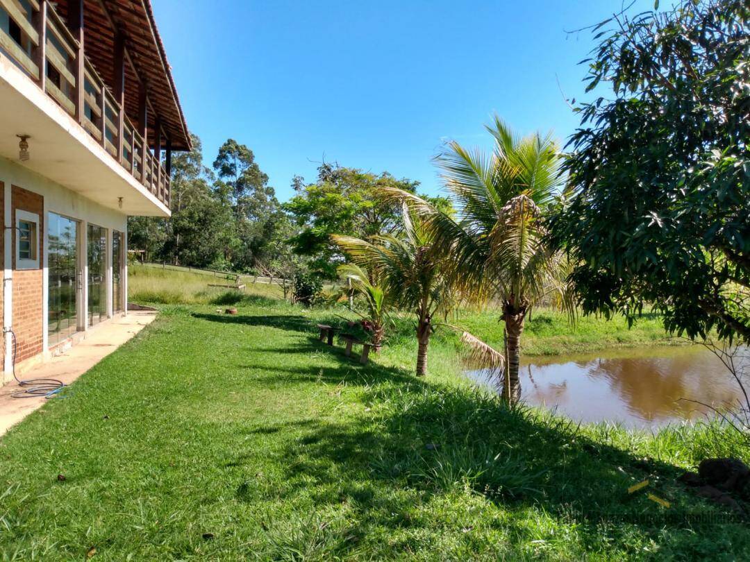 Fazenda à venda com 4 quartos, 400m² - Foto 4