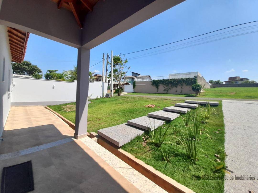 Casa de Condomínio à venda com 3 quartos, 248m² - Foto 3