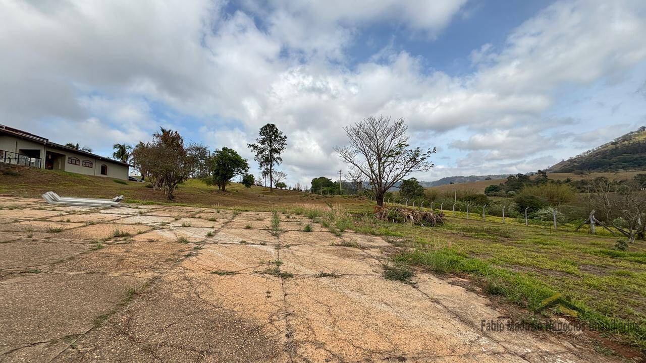 Fazenda à venda com 2 quartos, 50m² - Foto 11