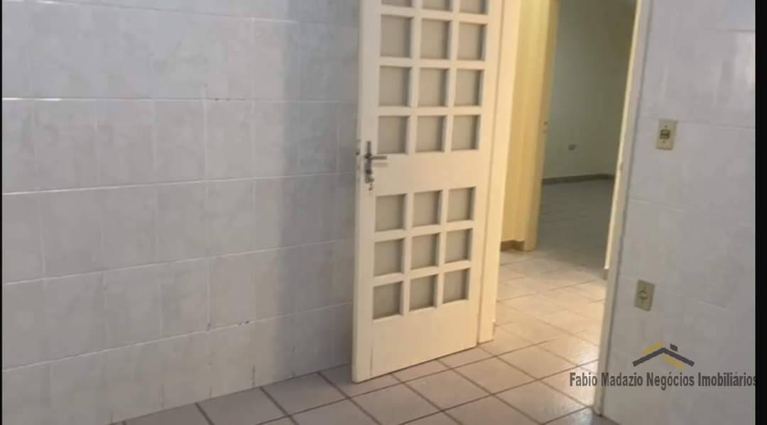 Casa à venda com 2 quartos, 99m² - Foto 13