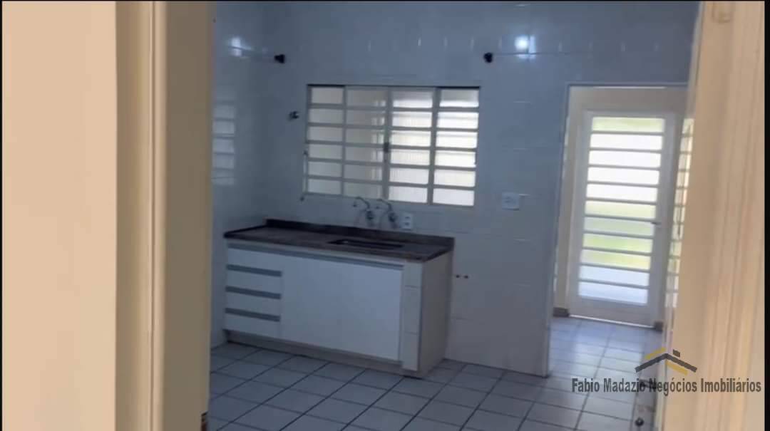 Casa à venda com 2 quartos, 99m² - Foto 11