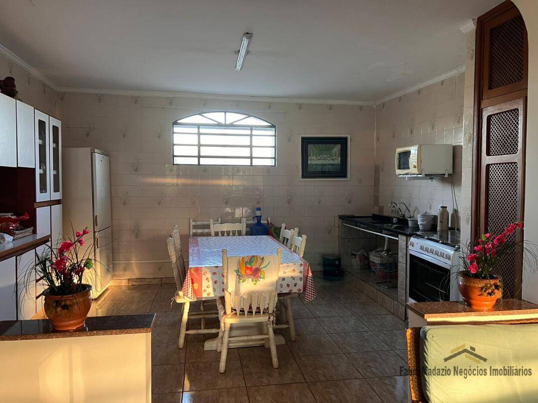 Fazenda à venda com 3 quartos, 172m² - Foto 11