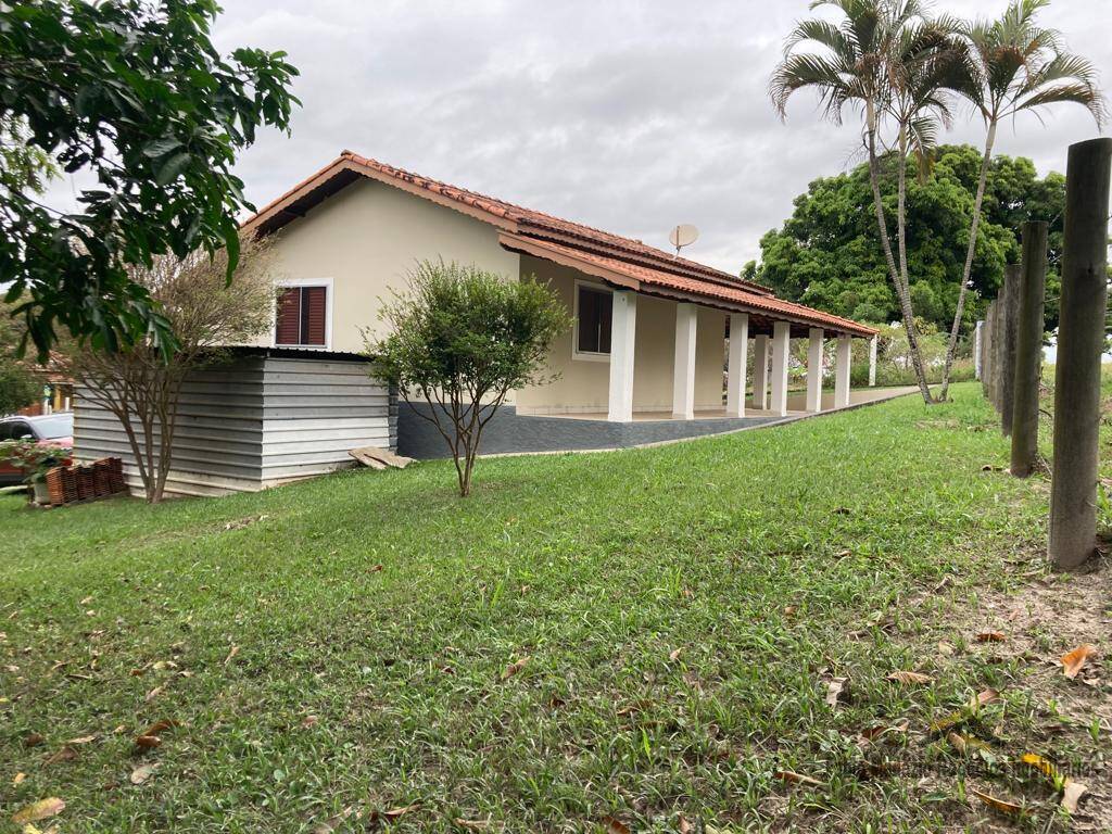 Fazenda à venda com 2 quartos, 140m² - Foto 3