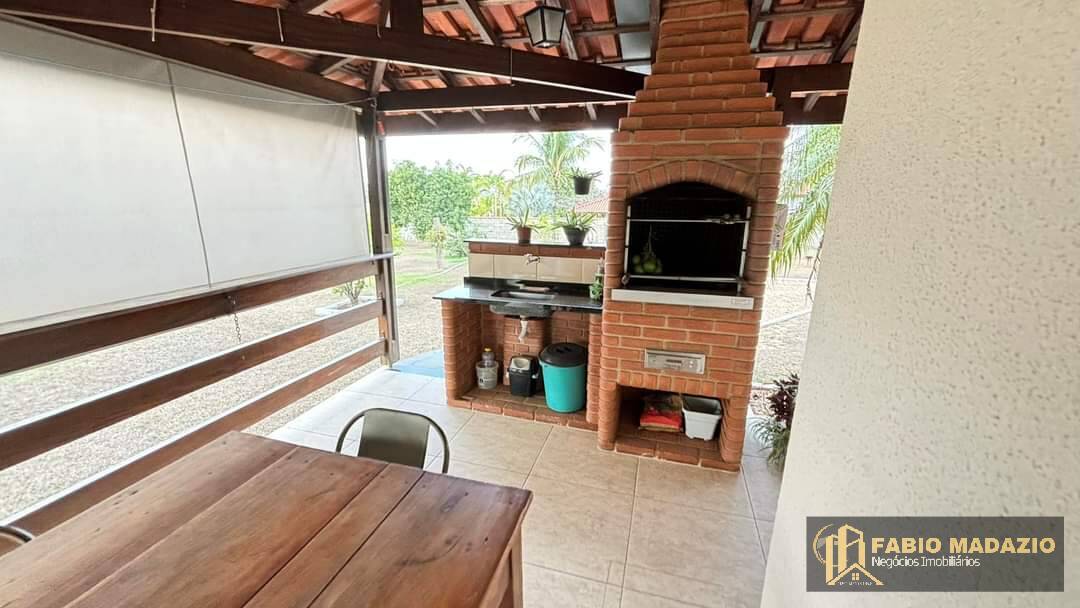 Fazenda à venda com 3 quartos, 191m² - Foto 2