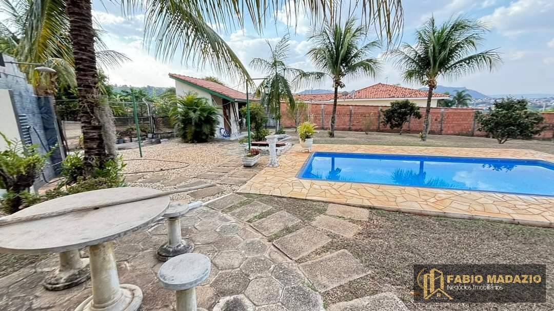 Fazenda à venda com 3 quartos, 191m² - Foto 1