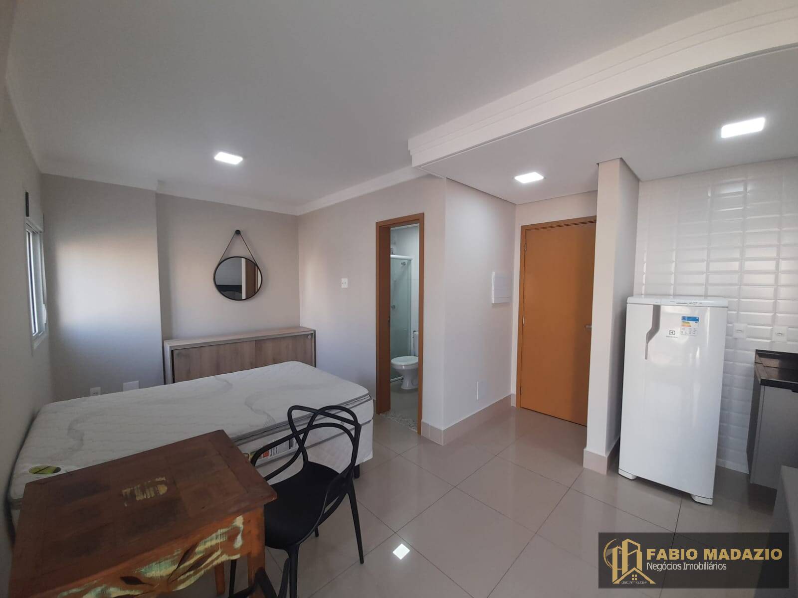 Apartamento à venda com 1 quarto, 34m² - Foto 1