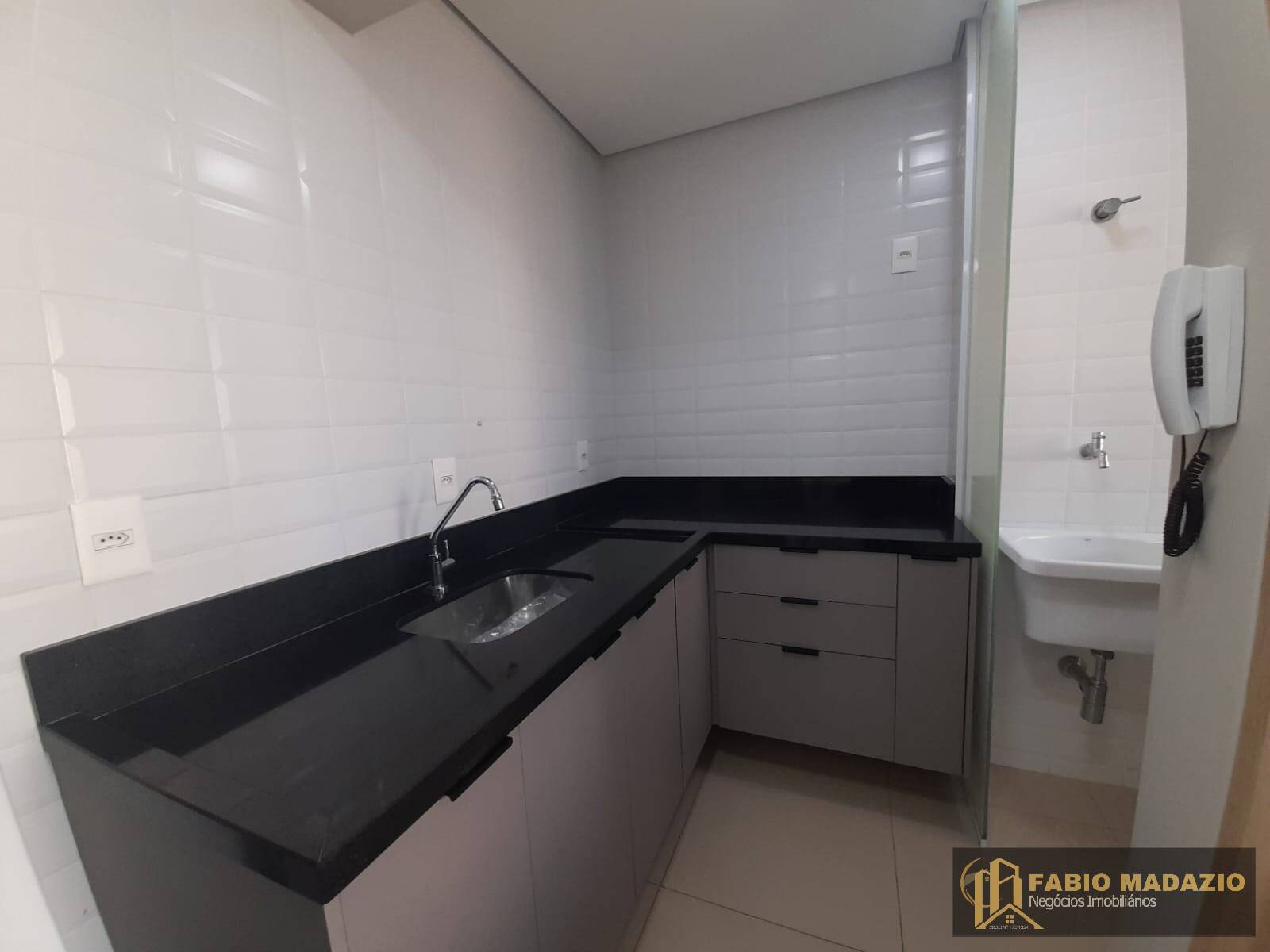 Apartamento à venda com 1 quarto, 34m² - Foto 3