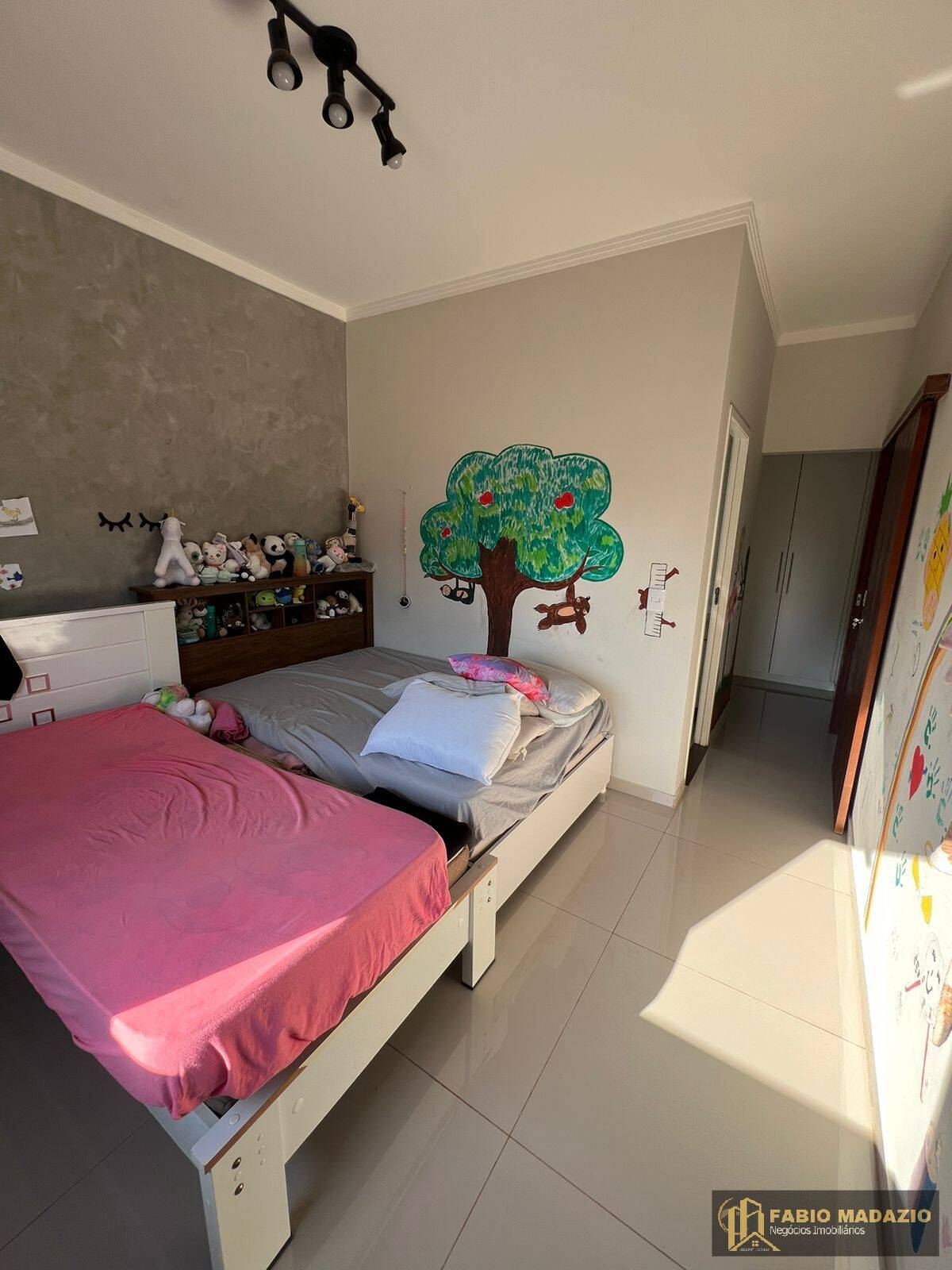 Casa de Condomínio à venda com 3 quartos, 350m² - Foto 5