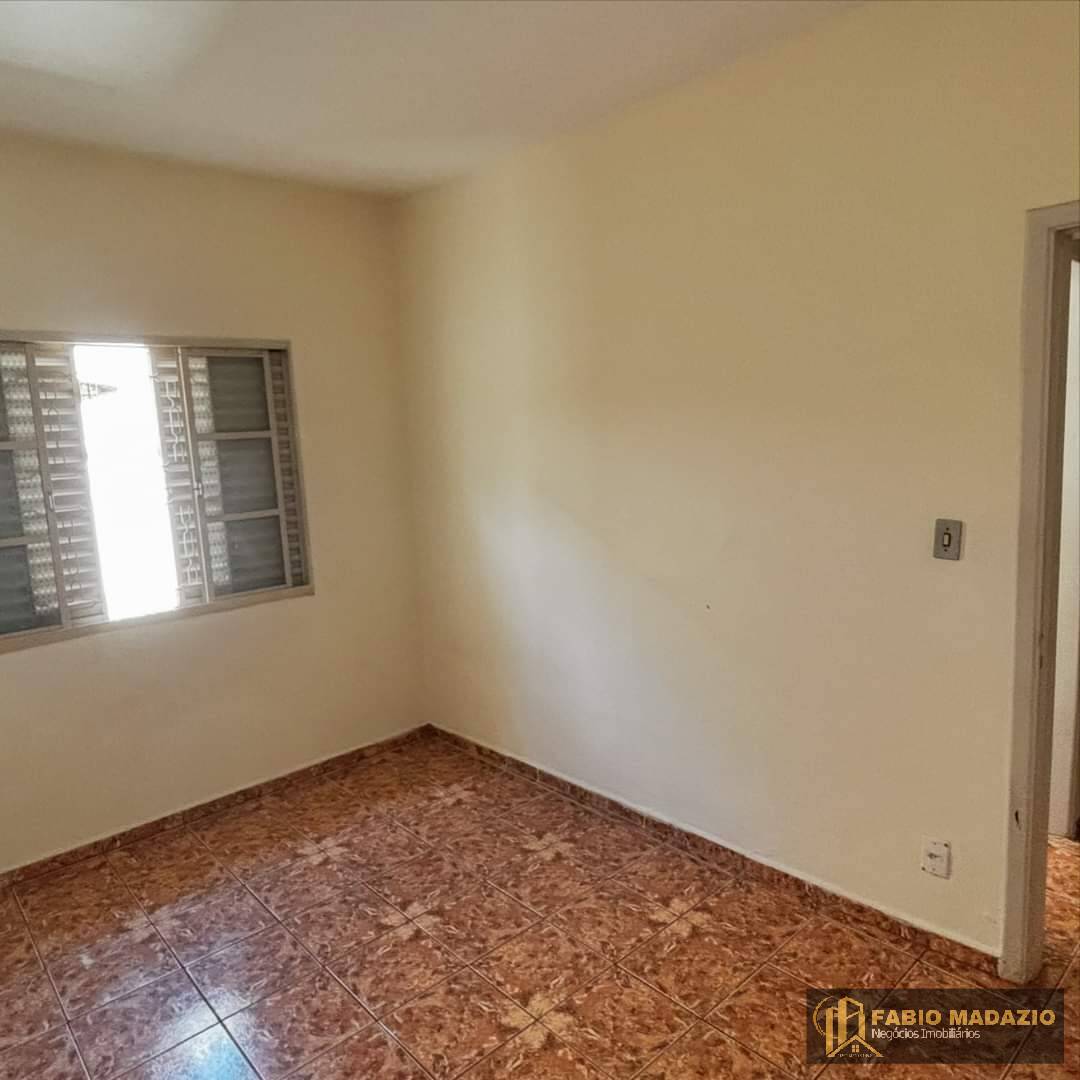 Casa à venda com 3 quartos, 105m² - Foto 3