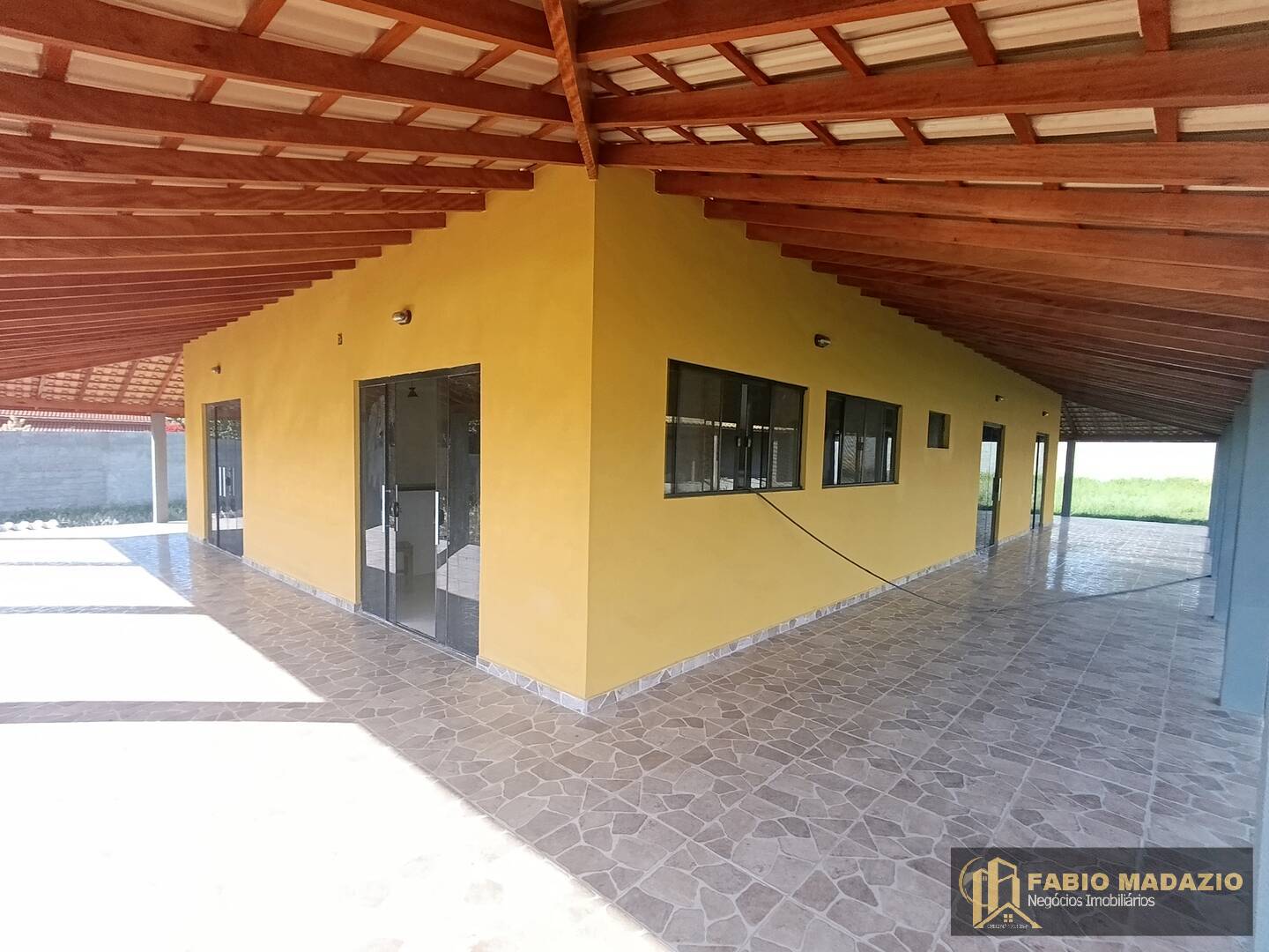 Fazenda à venda com 4 quartos, 457m² - Foto 2