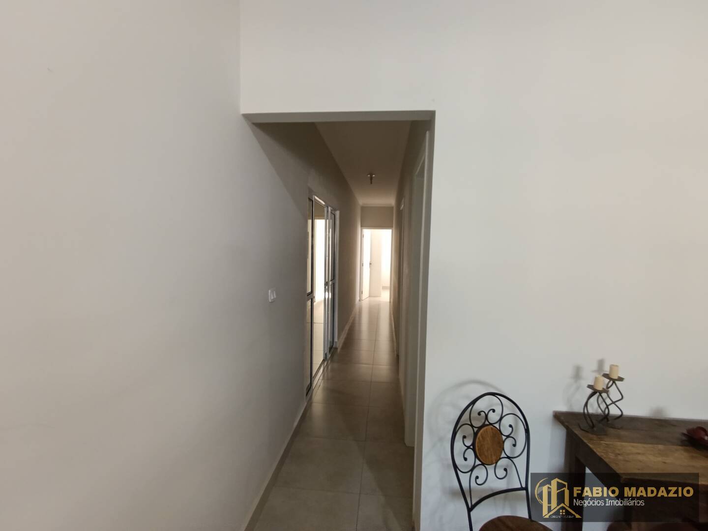 Casa à venda com 4 quartos, 209m² - Foto 11