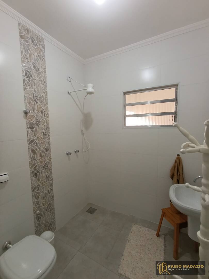 Casa à venda com 4 quartos, 209m² - Foto 12