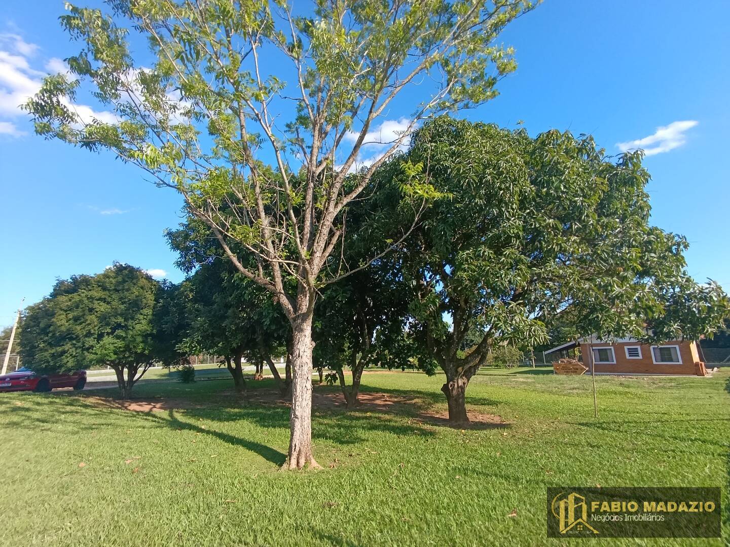 Fazenda à venda com 6 quartos, 500m² - Foto 3