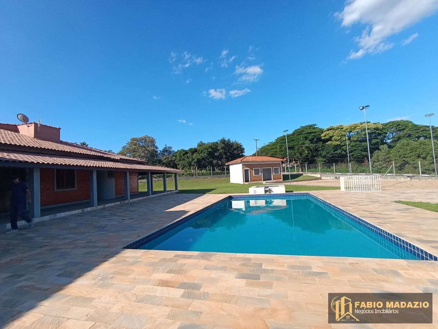 Fazenda à venda com 6 quartos, 500m² - Foto 42